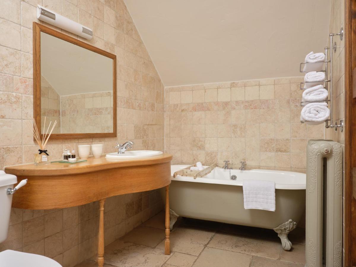 Hotel The Newbridge On Usk Extérieur photo